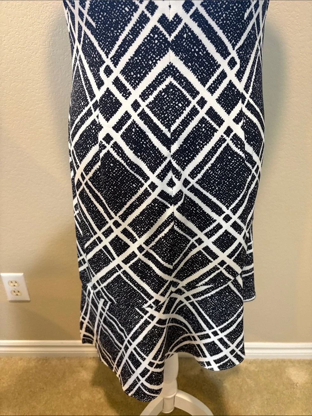 White House Black Market Black and White Plaid Midi Skirt-Size 8